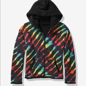 Victoria’s Secret Pink lrg hold @_luxuryiam_